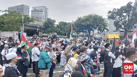 Demo Genosida Gaza di Kedubes AS, Jalan Merdeka Selatan Ditutup