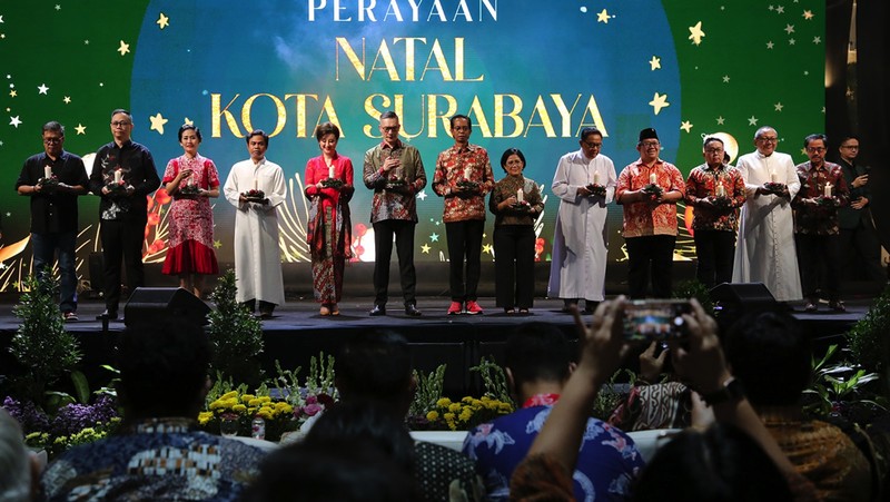 Untuk pertama kalinya, Pemerintah Kota (Pemkot) Surabaya menggelar perayaan Natal di Taman Surya,