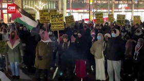 VIDEO: Aktivis Anti-Perang di Seattle Protes AS-Inggris Serang Yaman