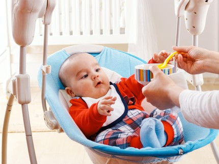 15 Rekomendasi Ayunan Bayi untuk Menimang Si Kecil Beserta Estimasi Harganya