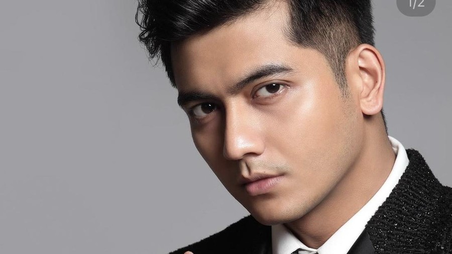 Intip Lagi Momen Romantis Teuku Ryan dan Ria Ricis Saat Makan Bersama