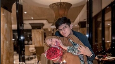 Ramal Rumah Tangga Ria Ricis, Denny Darko: Ibunya Ryan Bikin Mereka Renggang