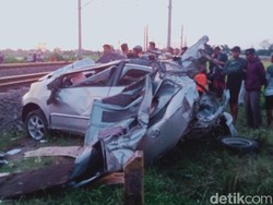 Korban Tewas Kecelakaan KA Gaya Baru Vs Mobil di Klaten Ternyata Ayah-Anak