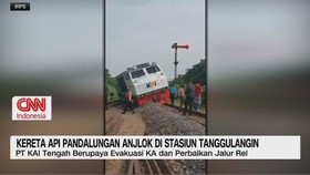 VIDEO: Kereta Api Pandalungan Anjlok di Stasiun Tanggulangin
