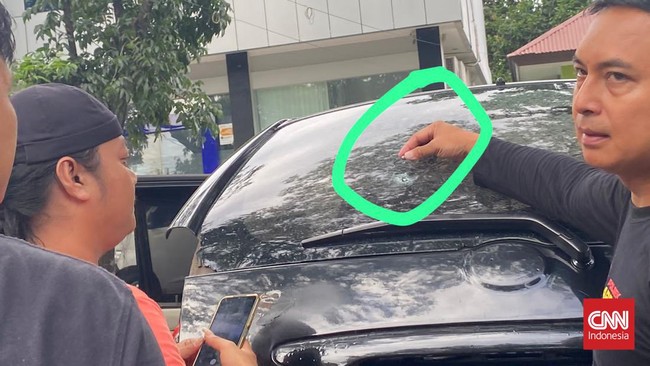 Polisi tengah menyelidiki dugaan penembakan mobil Ketua Relawan Prabowo-Gibran Sulawesi Selatan di Kabupaten Bantaeng, Sulsel.