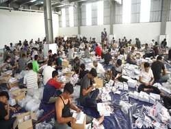 KPU Palembang Libatkan Ratusan Eks Napi untuk Penyortiran Surat Suara
