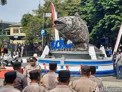 Tugu Bandeng Jadi Ikon Baru Pati, Berbahan 4.031 Knalpot Brong Sitaan