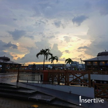 Menikmati Nge-chill sambil Melihat Matahari Tenggelam di PIK