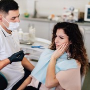 7 Penyebab Sakit Gigi Meskipun Nggak Berlubang, Waspada Kondisi Penyakit Tertentu