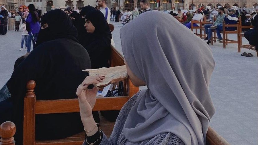 Adiba Khanza Adiba Khanza