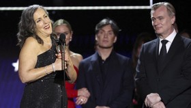 FOTO: Bahagia dan Keseruan Pemenang Critics Choice Awards 2024