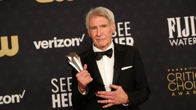 Harrison Ford Diberi Anugerah Khusus di Critics Choice Awards 2024