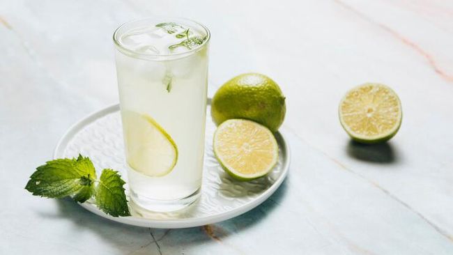 Kebiasaan sederhana seperti minum air jeruk nipis bisa mendatangkan berbagai manfaat terutama buat liver Anda.