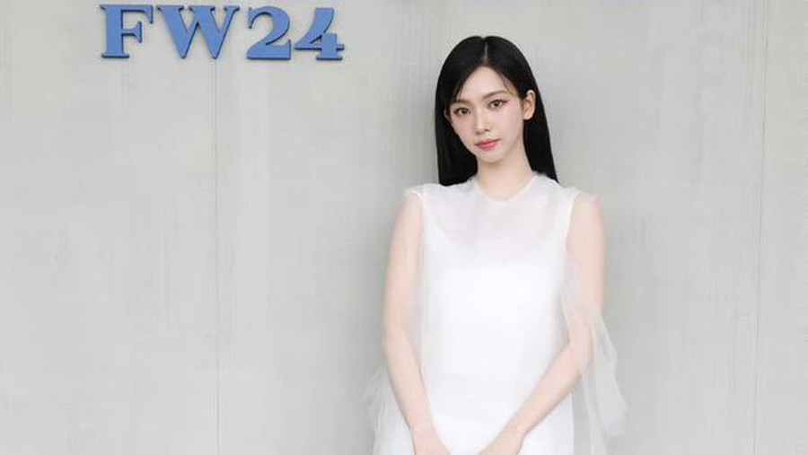 Karina aespa di Milan Fashion Week 2024