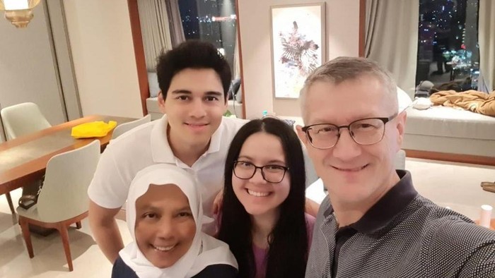 keluarga Maxime Bouttier