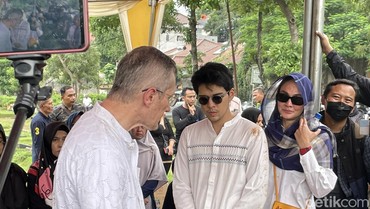 img-title Terpopuler: Okie Agustina Diperingati Pasha Ungu Vs Calon Mertua Luna Maya Wafat
