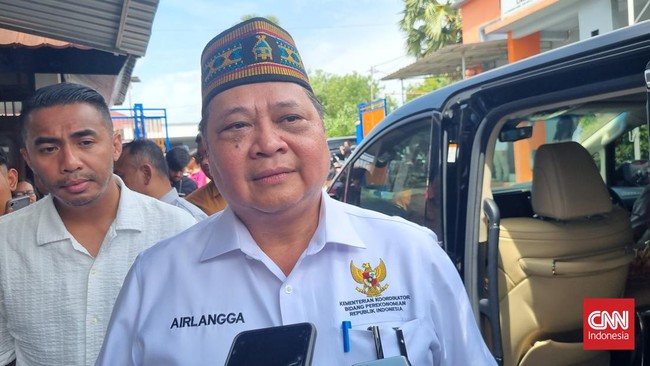 Menko Airlangga menepis tudingan bahwa bansos menjadi alat politik jelang Pemilu 2024.