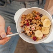 Hati-hati, 8 Makanan Sehat Ini Punya Kandungan Gula Tambahan Tinggi!