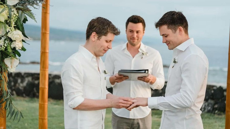 Sam Altman bos chatGPT dan kekasih gay bernama Oliver Mulherin Sam Altman bos chatGPT dan kekasih gay bernama Oliver Mulherin