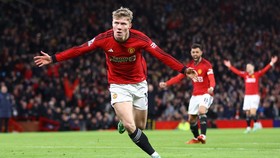 Klasemen Liga Inggris: MU Menanjak, Aston Villa Samai Man City