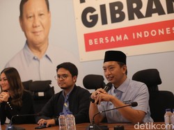 TKN Fanta Prabowo-Gibran Sebut Hasto FOMO karena Bagi-bagi Telur Gratis
