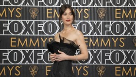 FOTO: Busana-busana Terbaik Emmy Awards 2023