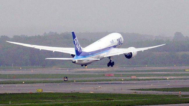 Alasan penundaan dan pembatalan penerbangan di Bandara New Chitose di Hokkaido, Jepang, ternyata akibat hilangnya gunting dari toko bandara.