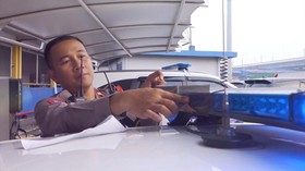Lampu Rotator Mobil Polisi Dilapis Kaca Film Biar Tak Silau, Ngaruh?