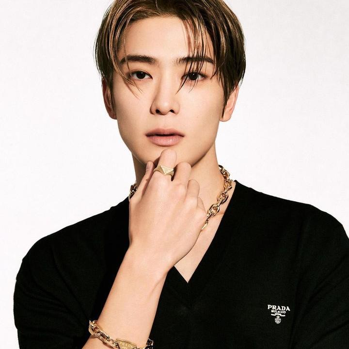 <p>Jaehyun dari NCT 127 menduduki peringkat ke-2, Bunda. Dengan rahang yang terpahat dan sorot mata yang menenangkan, tak aneh kalau idol K-Pop ini banyak digandrungi banyak remaja. (Foto: Instagram @_jeongjaehyun)</p>