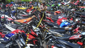 Polisi Sita 143 Knalpot Brong Selama Razia di Jakut