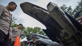 Pengendara Motor di Jakarta Nekat Pakai Knalpot Brong Bakal Ditilang