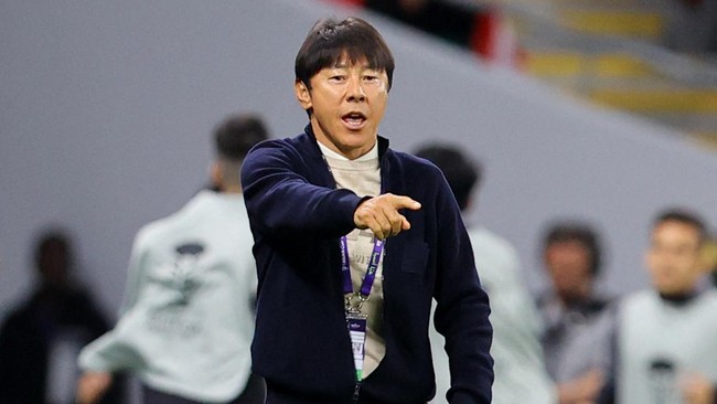 Shin Tae Yong dan pelatih Korea Selatan Hwang Sun Hong sama-sama pegang dua jabatan sekaligus sebagai pelatih timnas senior dan U-23.