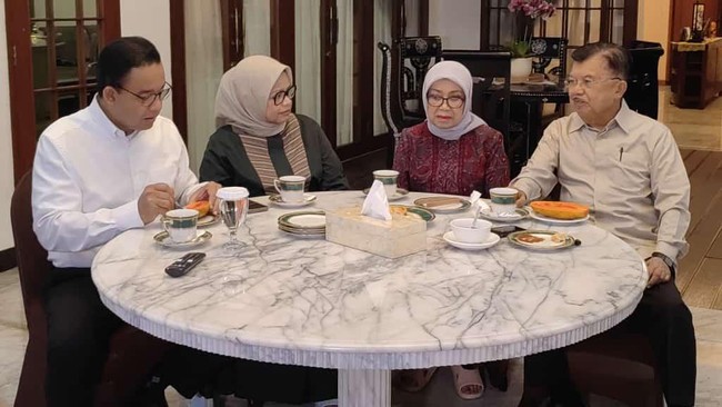 JK menilai langkah takedown videotron Anies di Jakarta dan Bekasi untuk dilaporkan saja ke Bawaslu. Apalagi, kalau sudah ada izin sebelumnya.