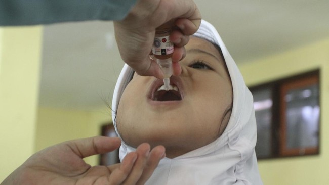 FOTO: Antisipasi KLB Polio di Jawa Timur Usai 11 Anak Terpapar