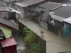 Banjir Terjang Kawasan Antang Makassar, 49 KK Mengungsi