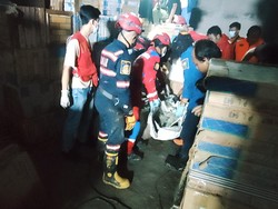 3 Orang Terjebak Saat Kebakaran Toko Material di Cianjur, 2 Ditemukan Tewas