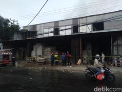 Kebakaran Maut di Toko Material Cianjur Padam