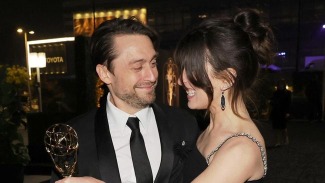 Kieran Culkin blak-blakan mengenai minta tambah anak kepada istri dari atas panggung setelah menang Emmy Awards 2023.