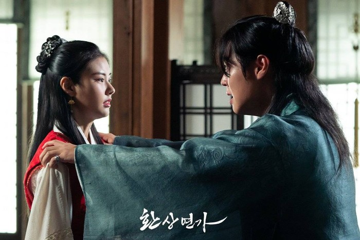 Pada Januari 2024 ini, Hong Ye Ji comeback lewat drama sageuk, Love Song for Illusion sebagai Yeon Wol. Berawal ingin balas dendam pada raja, ia justru berubah menjadi selir putra mahkota/ Foto: tainstagram.com/kbsdrama