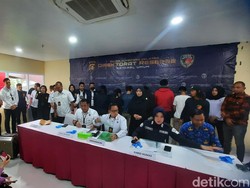 2 Gadis Bercelurit Duel di TPU Palembang, Motif Tersinggung Story IG
