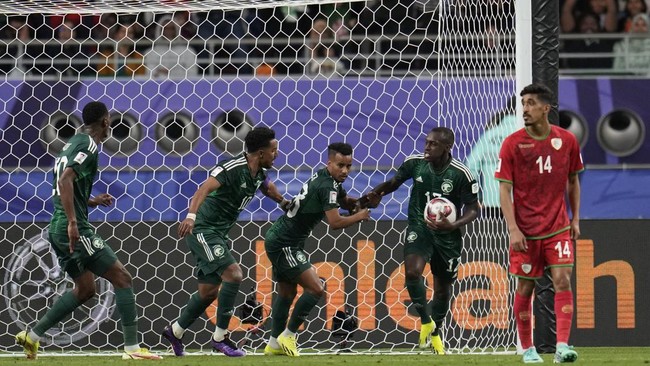 Kirgistan akan menghadapi Arab Saudi pada lanjutan Piala Asia. Berikut link live streaming laga tersebut.