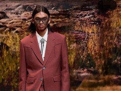 Pesan Ortu di Balik Jejak Langkah Raihan di Runway Paris Fashion Week