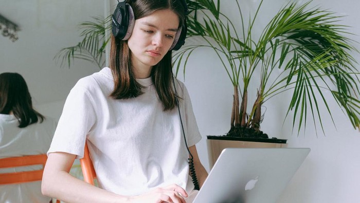 Klien Luar Negeri atau Indonesia, Mana yang Lebih Menguntungkan untuk Freelancer?