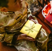 Daftar Ide Hadiah Imlek Pembawa Keberuntungan untuk Teman dan Keluarga