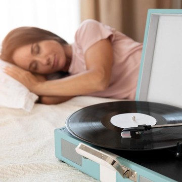 5 Kebiasaan Sebelum Tidur yang Bisa Tingkatkan Kecerdasan Otak