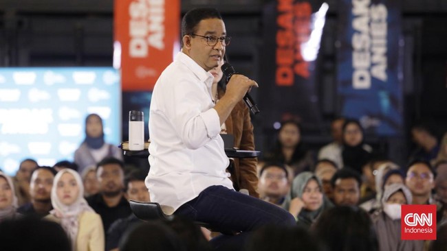 Anies Baswedan meneken kontrak soal reforma agraria perkotaan hingga jaminan sosial untuk semua rakyat miskin.