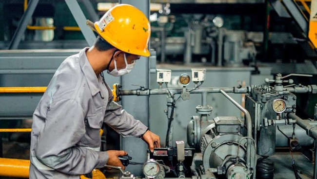 PT GNI memprioritaskan K3 bagi para karyawannya dan peduli terhadap kelestarian lingkungan sekitar yang diimplementasikan sesuai aturan dan perundang-undangan.