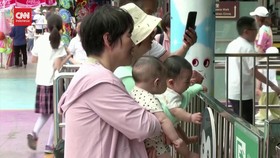VIDEO: Resesi Seks Bikin Populasi China Anjlok 2 Tahun Berturut-turut
