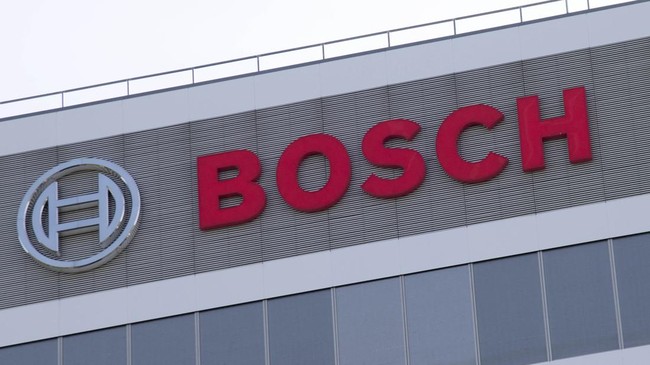 Bosch Akan PHK 1.100 Pekerja Tahun Ini Bosch akan PHK 1.100 pekerja di pabrik kawasan Jerman selatan dalam waktu dekat setelah 5.500 orang dalam beberapa tahun sebelumnya.