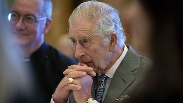 img-title Reaksi Raja Charles III usai Harry dan Meghan Diterpa Rumor Cerai